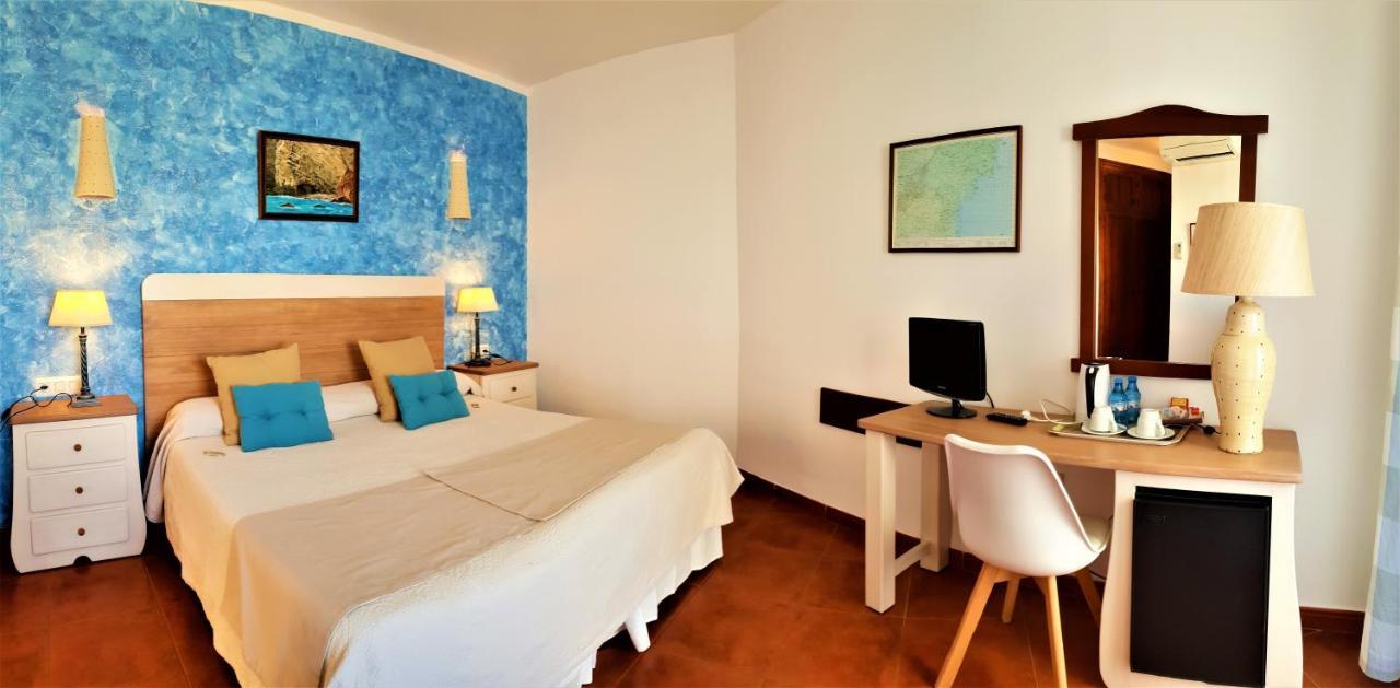 Hotel Calas Agua Amarga (Almeria)